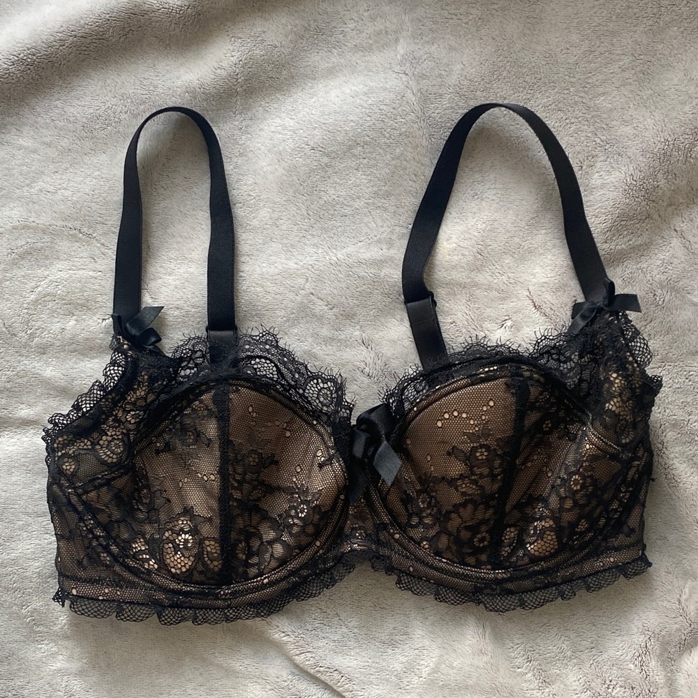 Victoria’s Secret Balconet Lace Black and Tan Bra 36DD